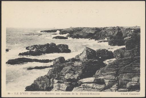 La côte rocheuse, d'ouest en est : les rochers de la pointe du But près de la Pierre-à-Monsieur (vue 1), la pointe de Château-Maugarni (vue 2), le cap des Degrés (vue 3), le rocher de Tête jaune (vue 4), les roches entre la Pierre branlante et la Meule (vue 5), la Pierre branlante (vue 6), la pointe des Vieilles (vue 7), descente d'une falaise à l'aide d'une corde à noeuds (vue 8) / Couturier phot. (vue 1).
